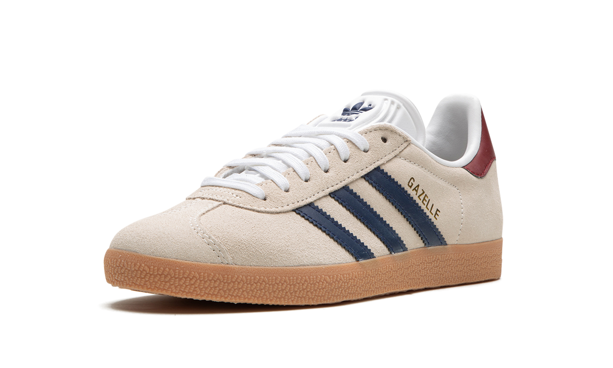Overkicks - Adidas Gazelle Beige Dark Blue Collegiate Burgundy (IE0546) - detalle suela