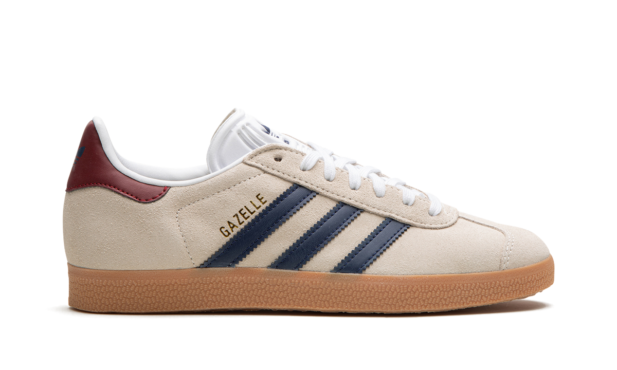 Overkicks - Adidas Gazelle Beige Dark Blue Collegiate Burgundy (IE0546) - detalle talón