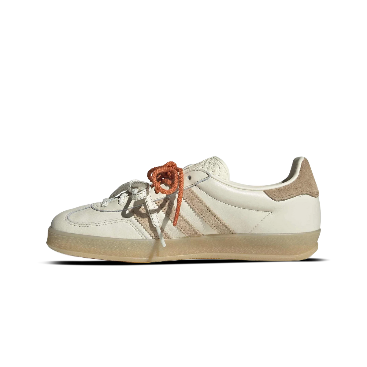 Overkicks - Adidas Gazelle Indoor Crew White Magic Beige (Women's) (KI7189) - vista lateral