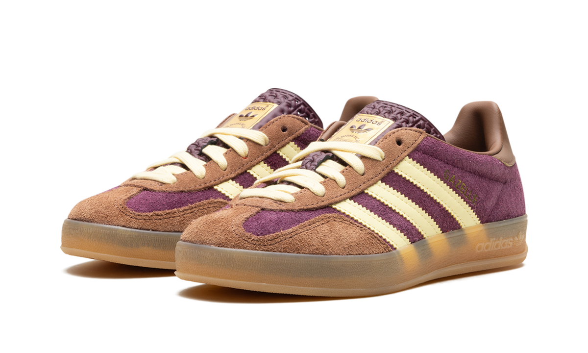 Overkicks - Adidas Gazelle Indoor Maroon Almost Yellow (JI0324) - vista trasera