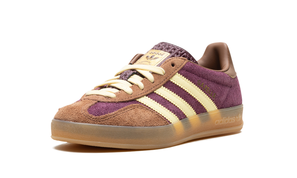 Overkicks - Adidas Gazelle Indoor Maroon Almost Yellow (JI0324) - detalle suela