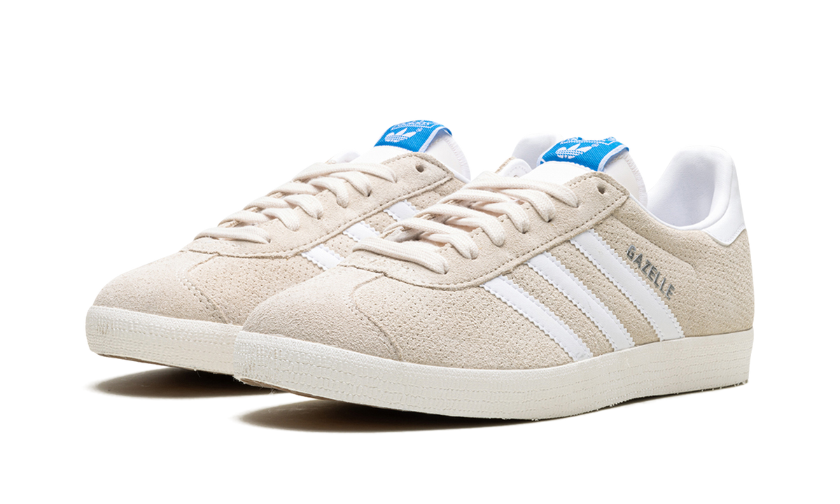 Overkicks - Adidas Gazelle Wonder White (IF3817) - vista trasera