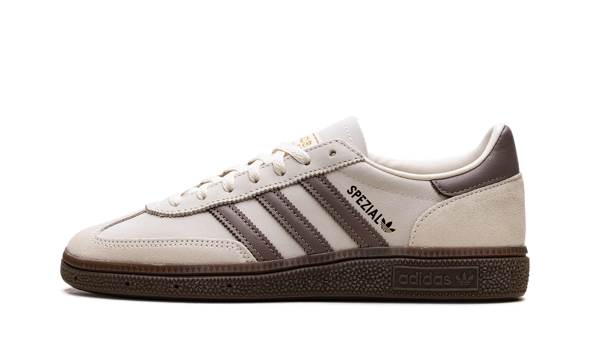 Overkicks - Adidas Handball Spezial Brown Cream White (JR3365) - vista lateral