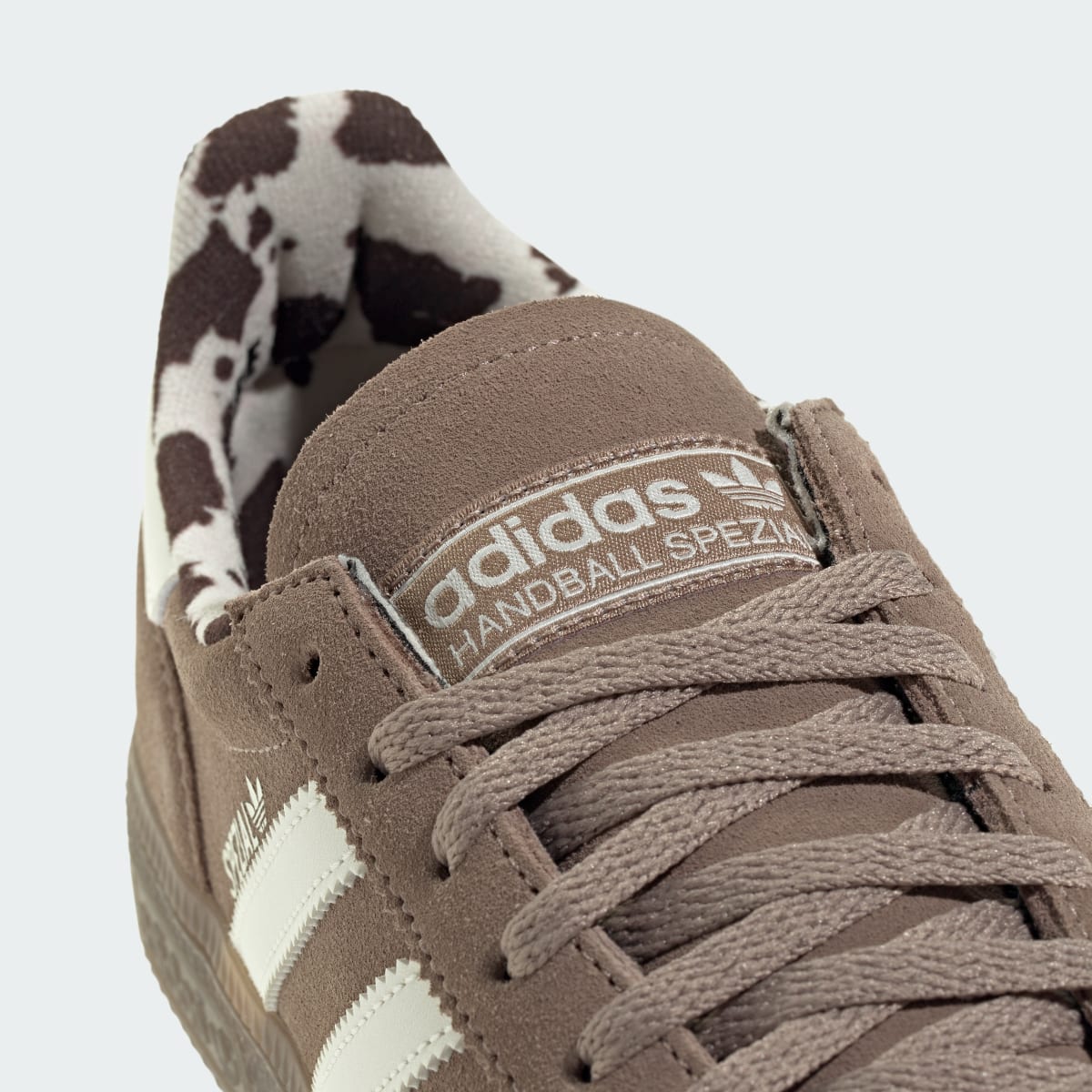 Overkicks - Adidas Handball Spezial Chalky Brown Cow Print (JR5007) - detalle