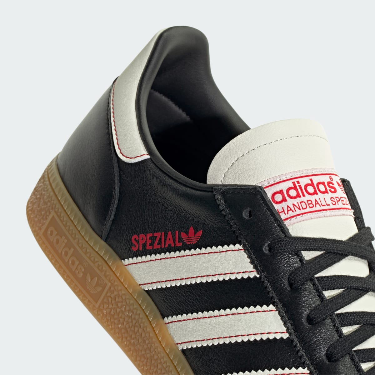Overkicks - Adidas Handball Spezial Core Black Off White Red (JH6397) - detalle