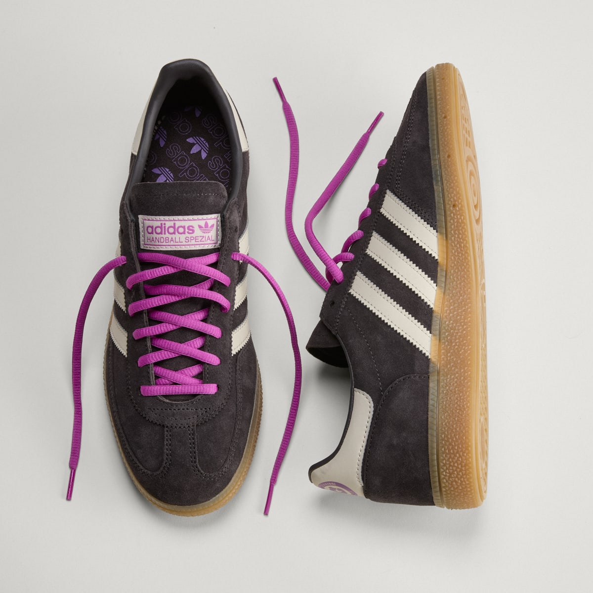 Overkicks - Adidas Handball Spezial FIFA World Cup 2026 Chile (HQ9439) - detalle suela
