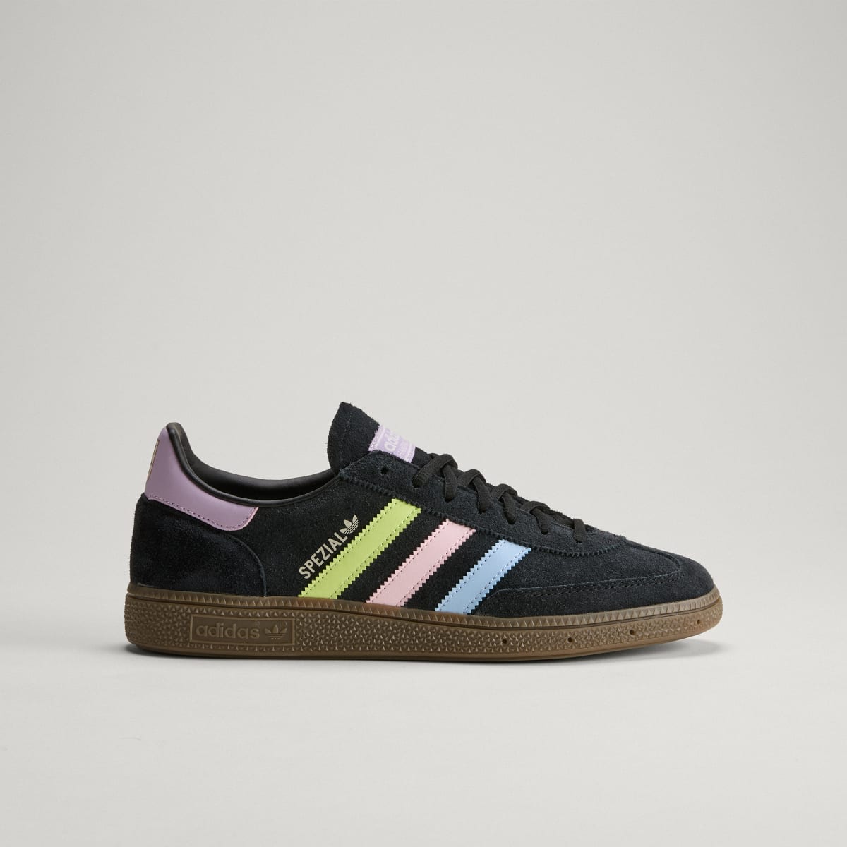 Overkicks - Adidas Handball Spezial FIFA World Cup 2026 Japan (HP3675) - par completo