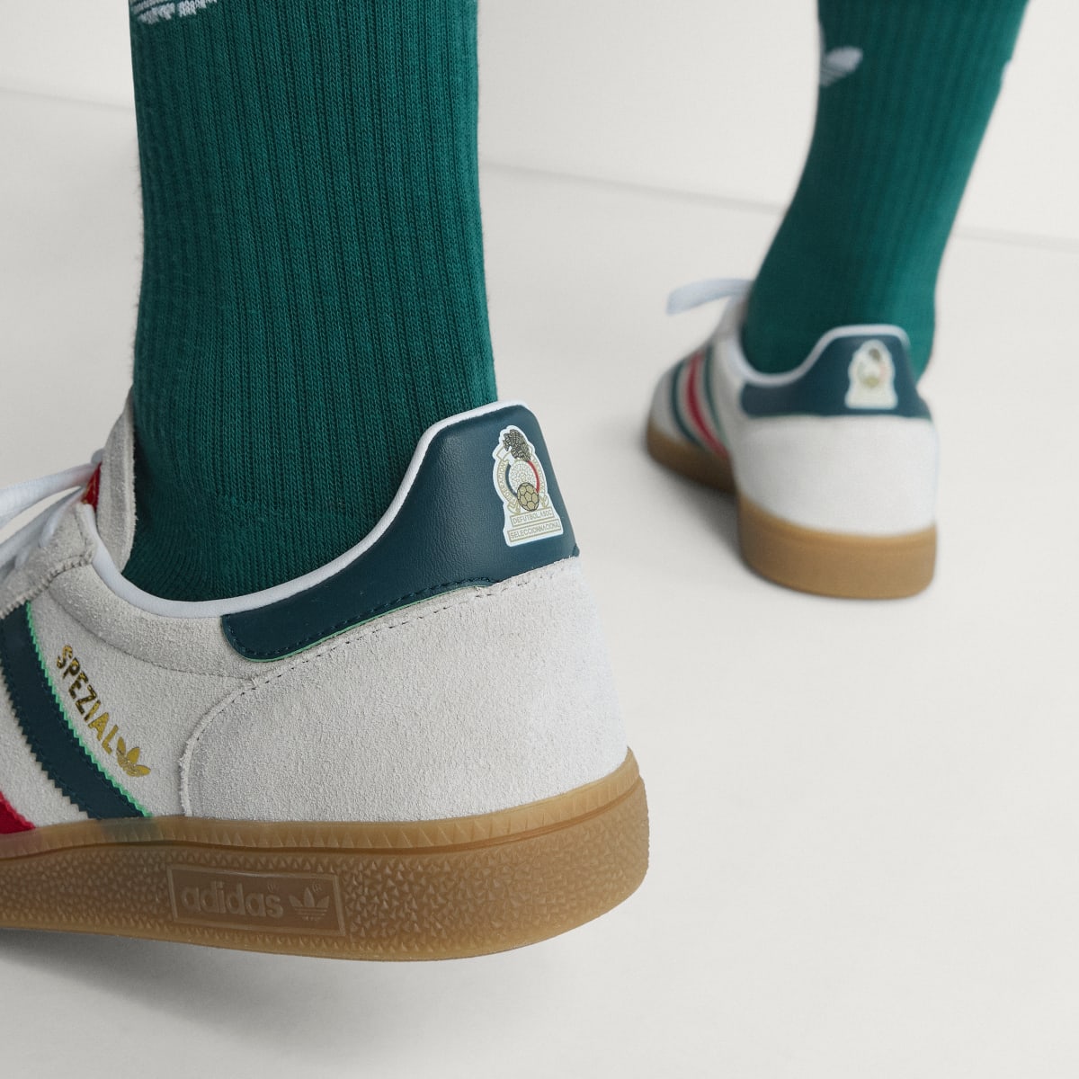 Overkicks - Adidas Handball Spezial FIFA World Cup 2026 Mexico (HP3674) - detalle