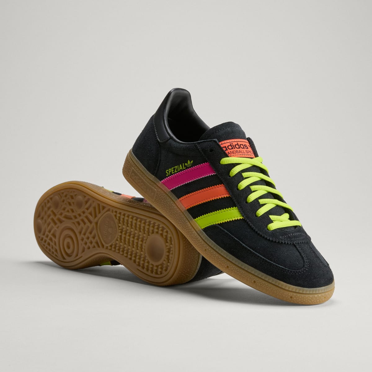 Overkicks - Adidas Handball Spezial FIFA World Cup 2026 Peru (HQ9440) - vista lateral