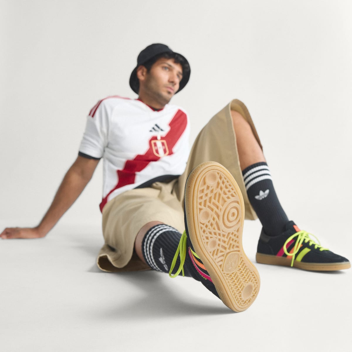 Overkicks - Adidas Handball Spezial FIFA World Cup 2026 Peru (HQ9440) - detalle talón
