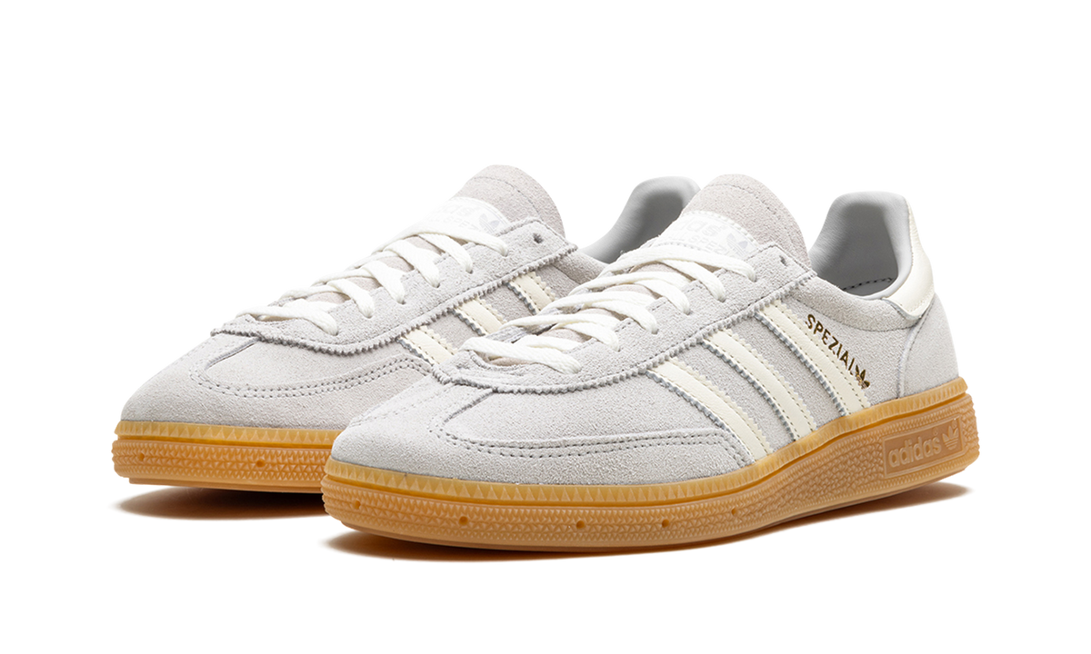 Overkicks - Adidas Handball Spezial Grey Off White (IH5074) - vista trasera