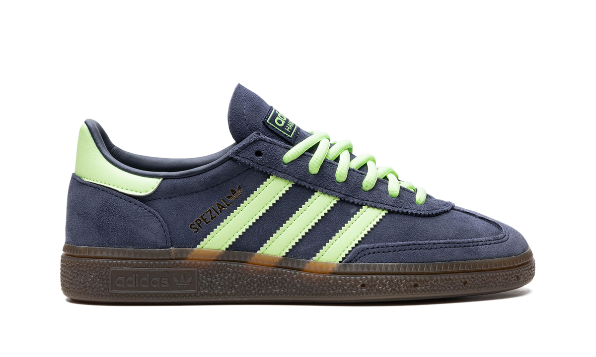 Overkicks - Adidas Handball Spezial Legend Ink Green Spark (IH7497) - detalle talón
