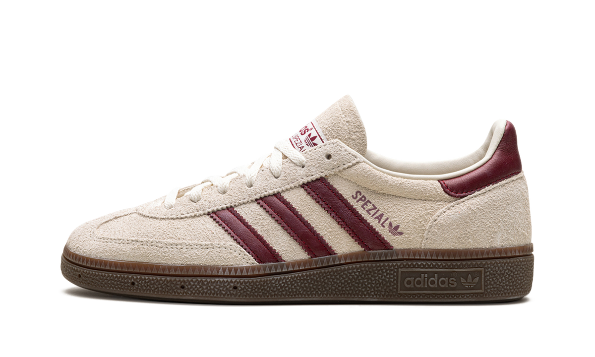 Overkicks - Adidas Handball Spezial Off White Collegiate Burgundy (JH8699) - vista lateral