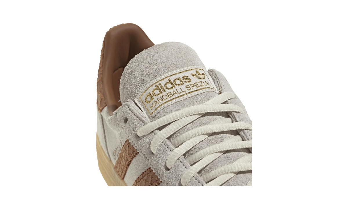 Overkicks - Adidas Handball Spezial Off White Dusky Bronze (IH1511) - detalle lateral interior