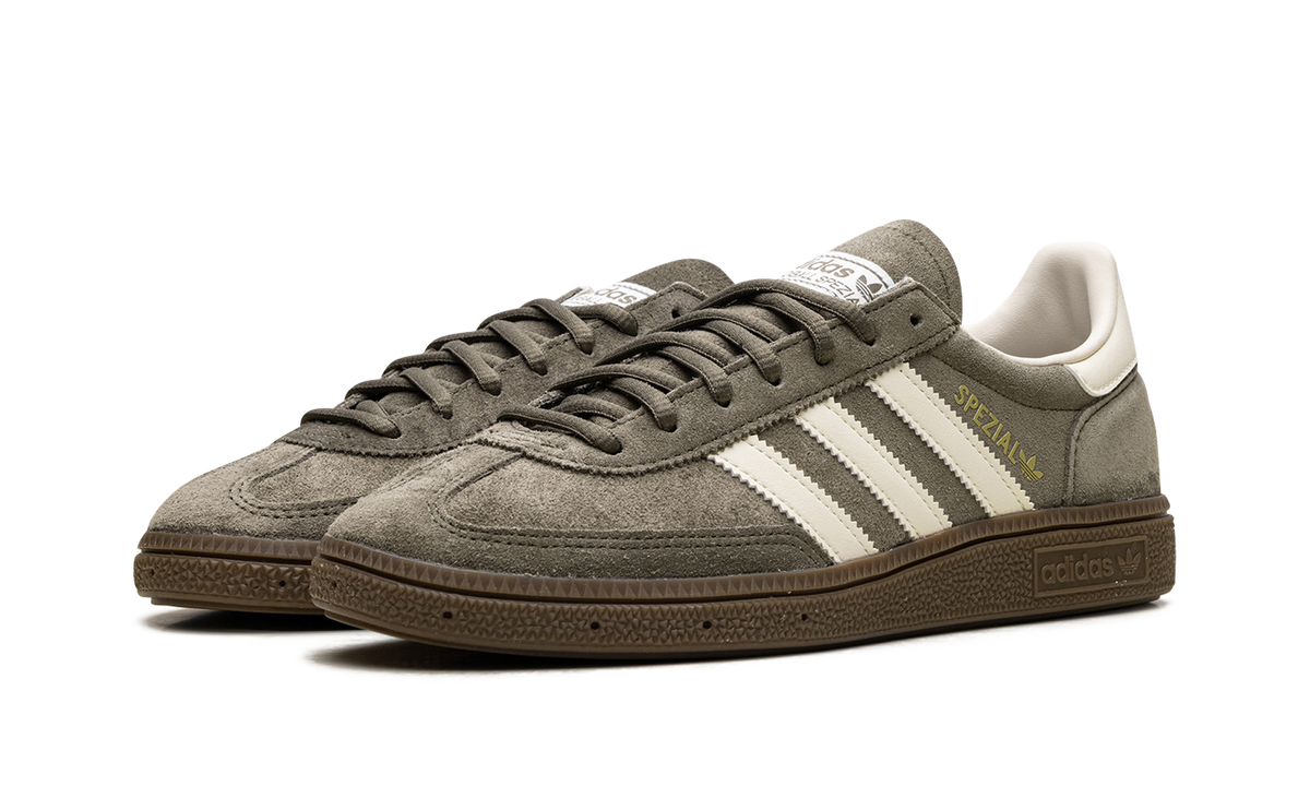 Overkicks - Adidas Handball Spezial Olive Strata Cream White (JR2121) - vista trasera