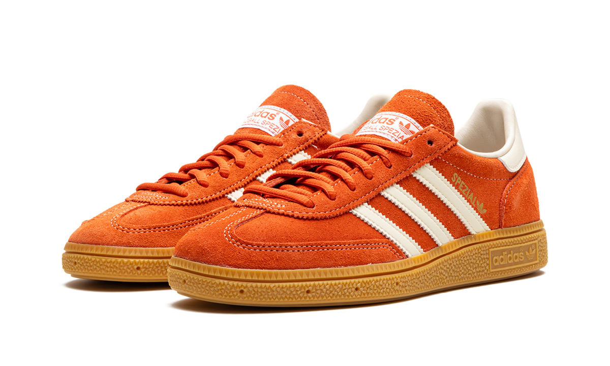 Overkicks - Adidas Handball Spezial Preloved Red Gum (IG6191) - vista trasera