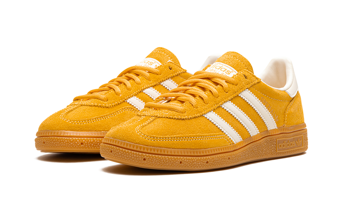 Overkicks - Adidas Handball Spezial Preloved Yellow (IF7088) - vista trasera