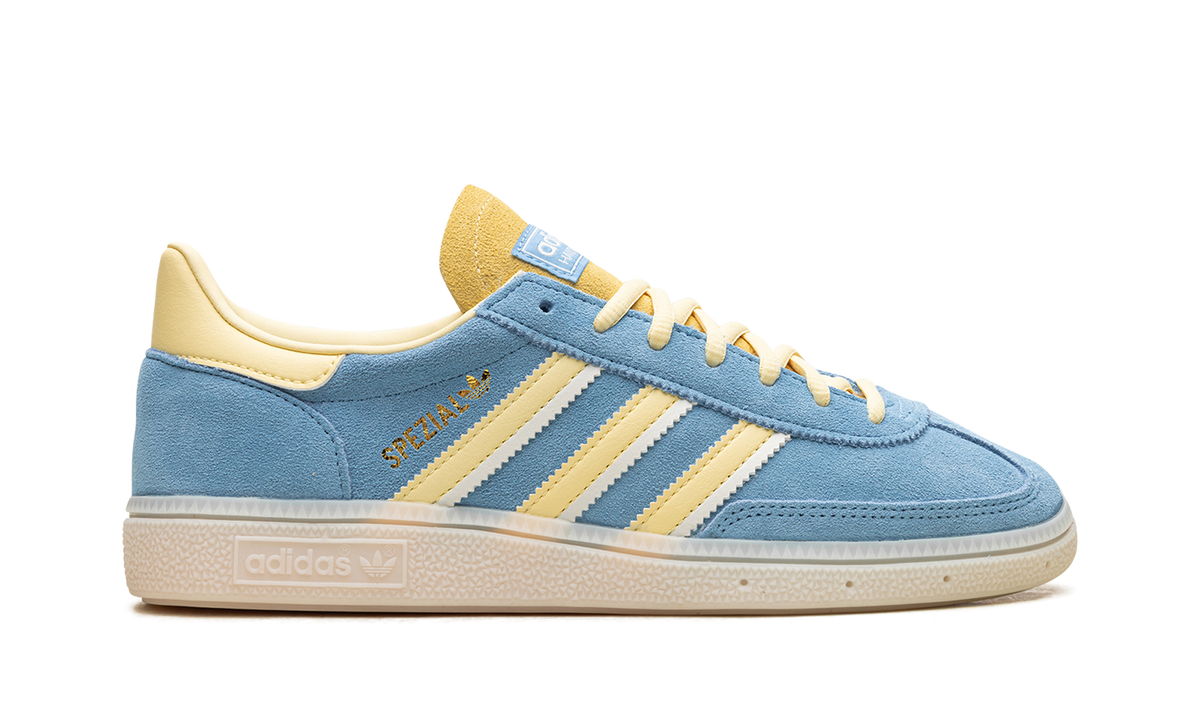 Overkicks - Adidas Handball Spezial Semi Blue Burst Almost Yellow (IG6276) - detalle talón