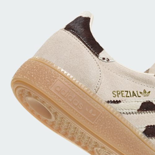 Overkicks - Adidas Handball Spezial Wonder White Cow Stripes (KI0102) - detalle