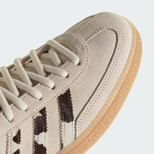 Overkicks - Adidas Handball Spezial Wonder White Cow Stripes (KI0102) - detalle