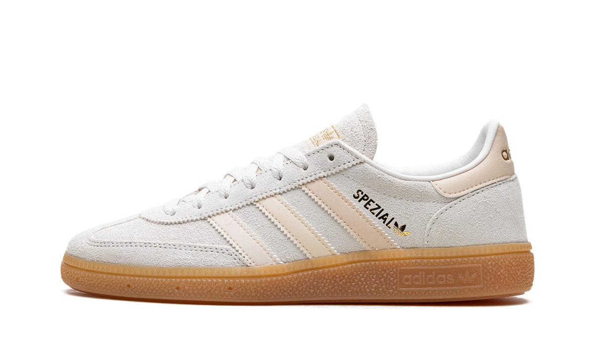 Overkicks - Adidas Handball Spezial Wonder White Sand Strata (JH6365) - vista lateral