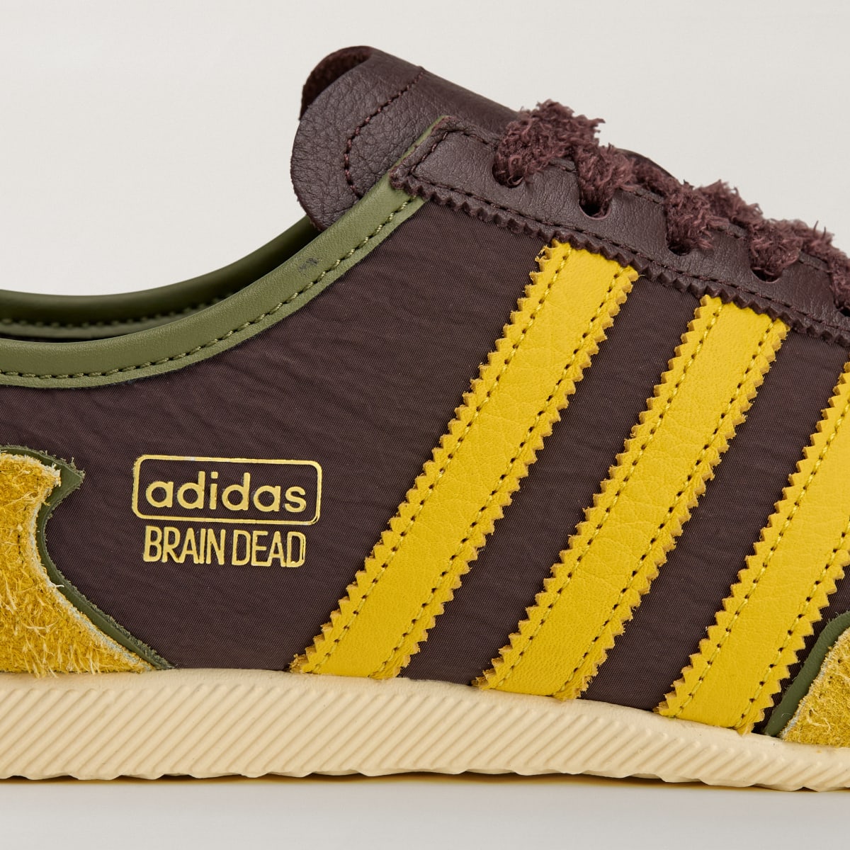 Overkicks - Adidas Japan Brain Dead Brown Hazel Yellow (JQ6789) - detalle lateral interior