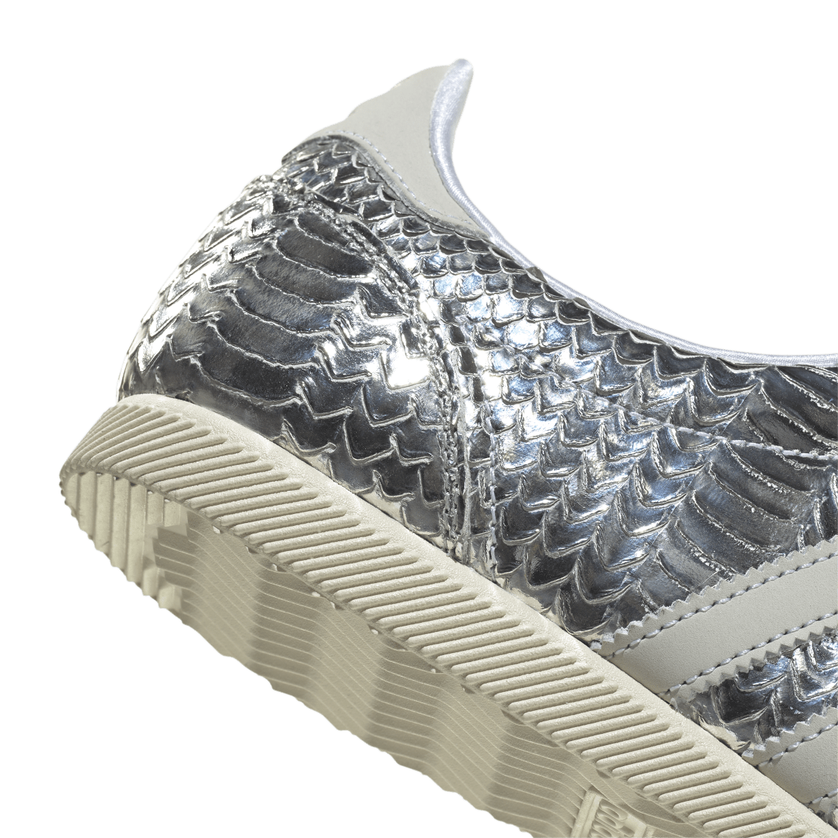Overkicks - Adidas Japan Patent Snakeskin Silver Metallic (Womens) (KH9017) - detalle lateral interior