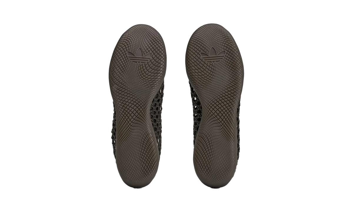 Overkicks - Adidas Karintha Wales Bonner Basketry Dark Brown (HP3710) - par completo