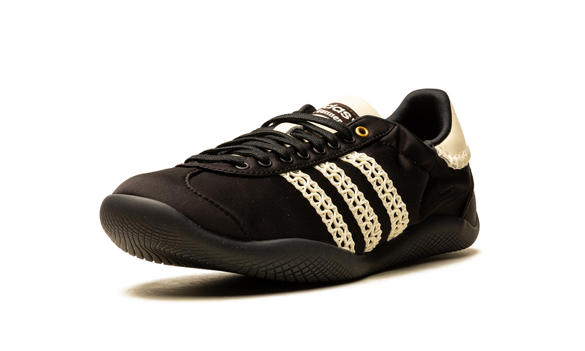 Overkicks - Adidas Karintha Wales Bonner Black White (IH7259) - detalle suela