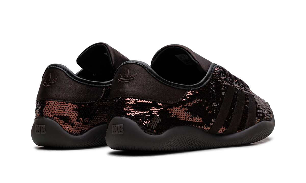 Overkicks - Adidas Karintha Wales Bonner Bronze Sequin (KH8798) - detalle lateral interior