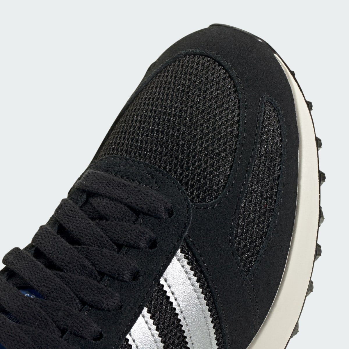 Overkicks - Adidas LA Trainer OG Black Silver Metallic (KJ4381) - detalle