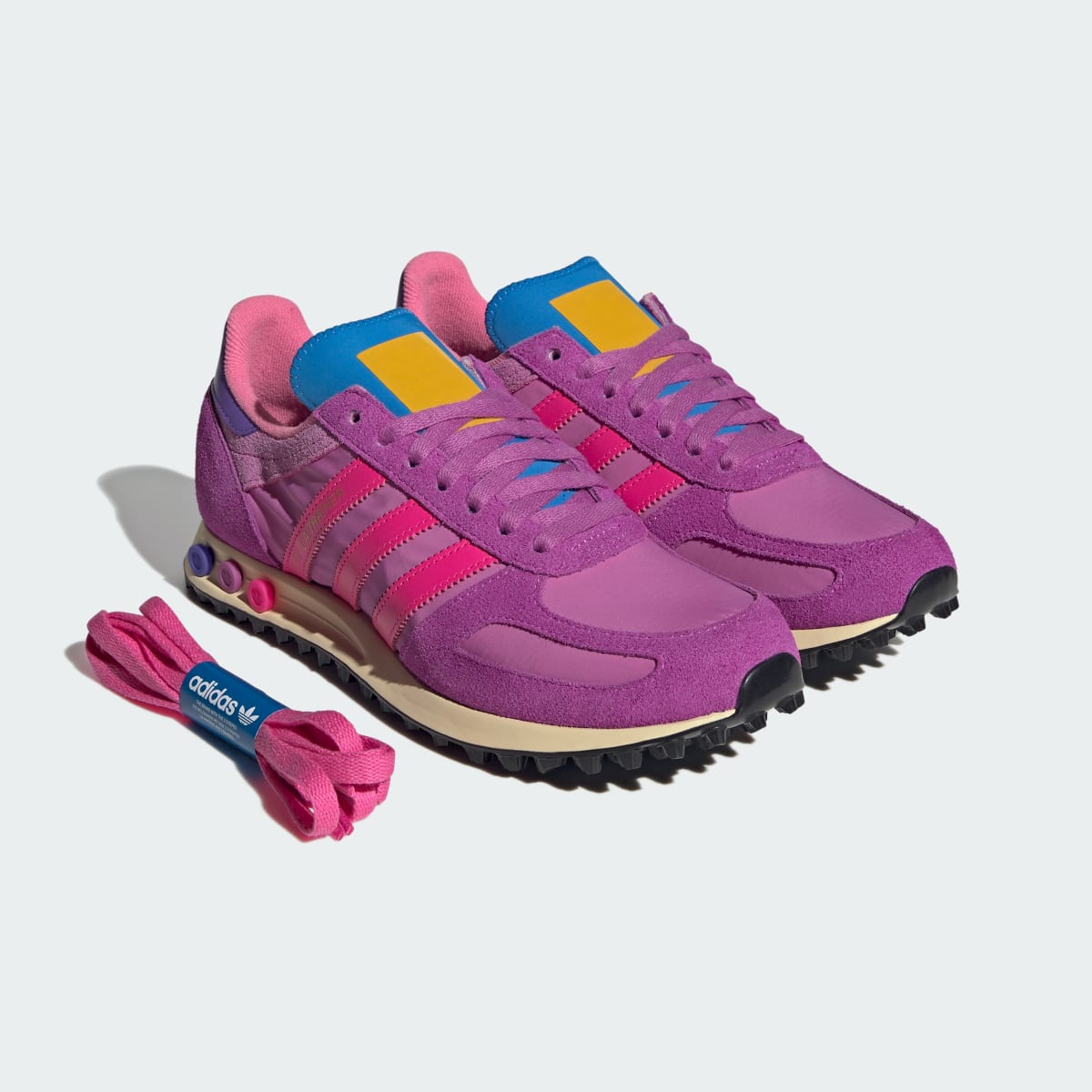 Overkicks - Adidas LA Trainer OG Sneaker Politics Festival (KJ0450) - detalle lateral interior