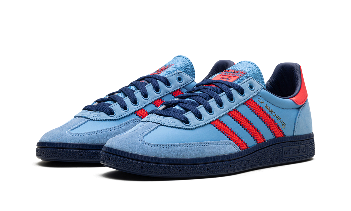 Overkicks - Adidas Manchester SPZL C.P. Company Light Blue (IH3312) - vista trasera