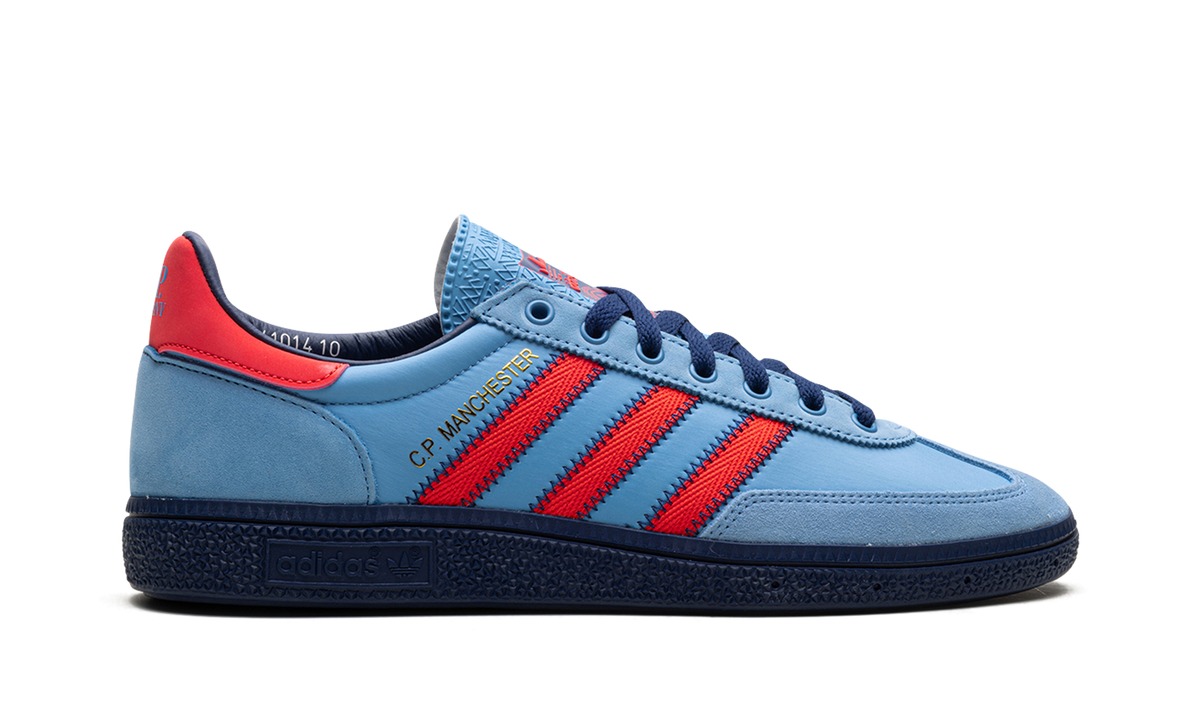 Overkicks - Adidas Manchester SPZL C.P. Company Light Blue (IH3312) - detalle talon