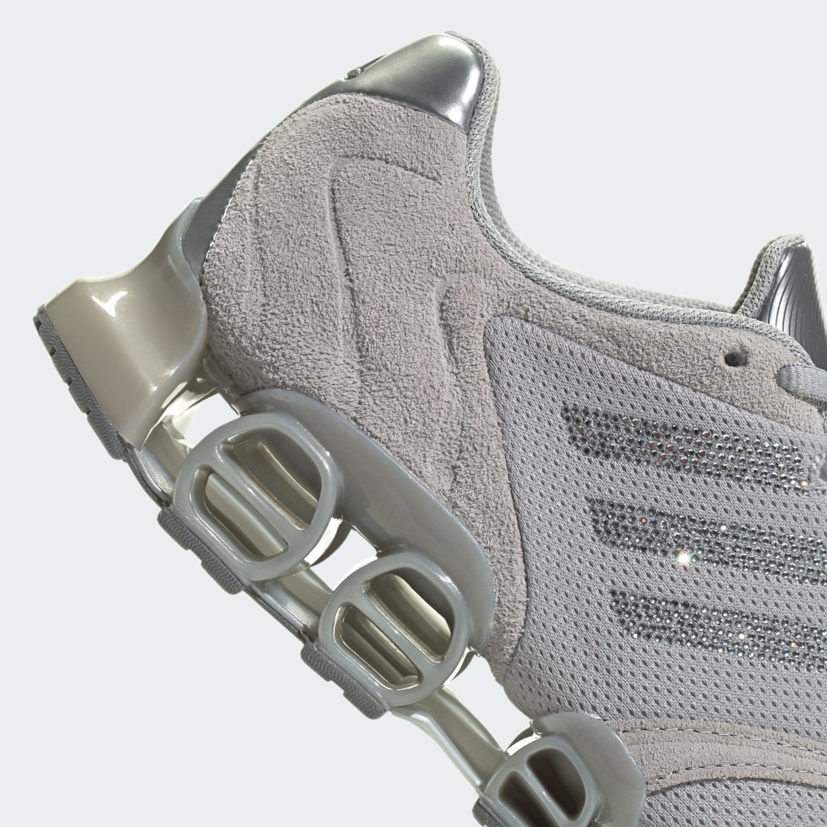 Overkicks - Adidas Mega Ghostride Grey Silver Metallic (Womens) (IH4392) - detalle