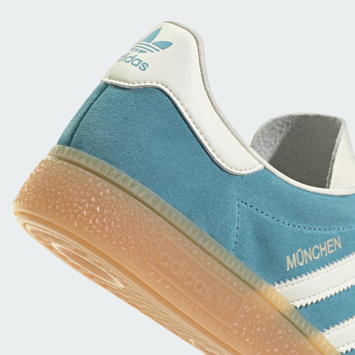 Overkicks - Adidas Muenchen Preloved Blue Off White Silver Metallic (Womens) (JS3991) - detalle