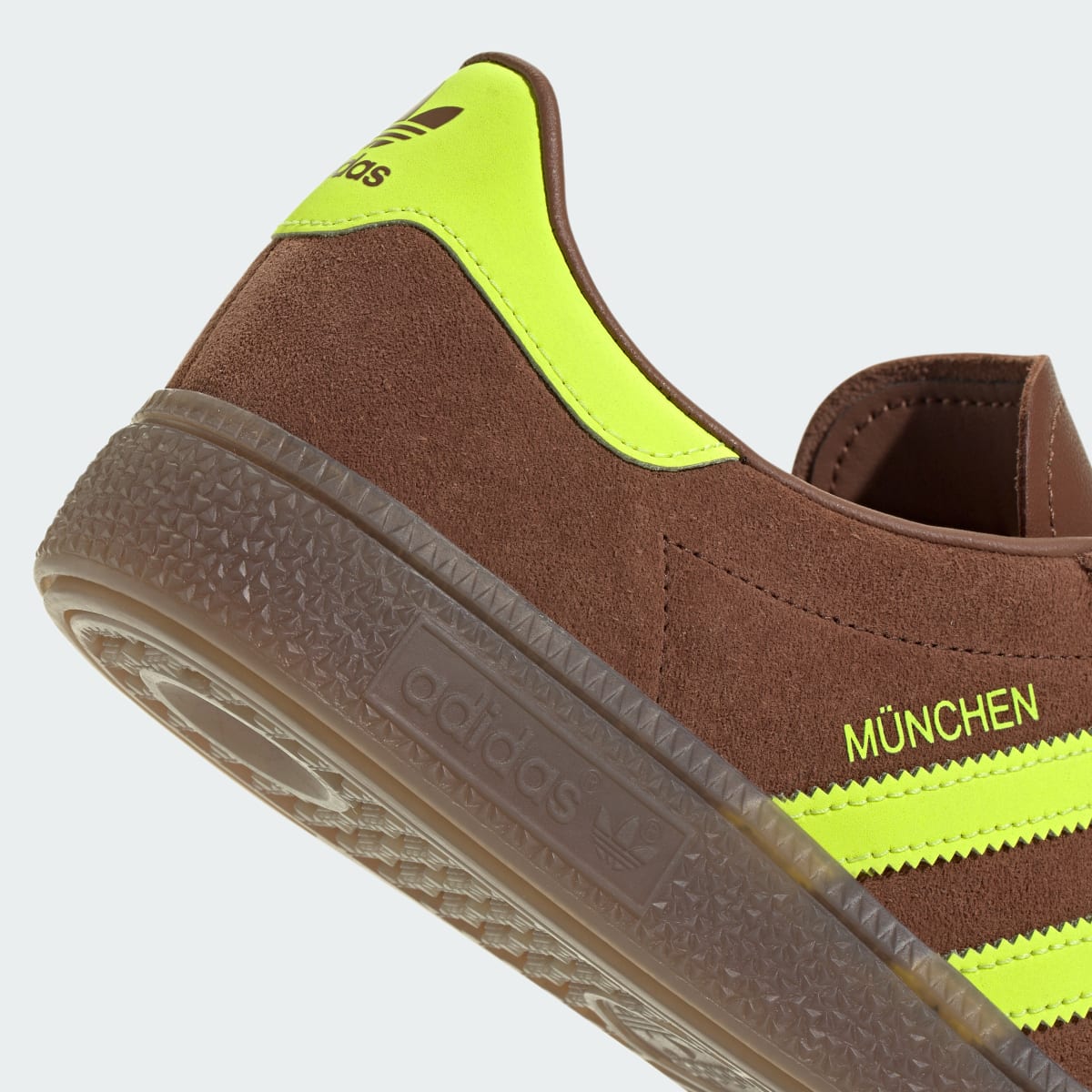 Overkicks - Adidas Muenchen Preloved Brown Solar Yellow (Womens) (JS3996) - detalle