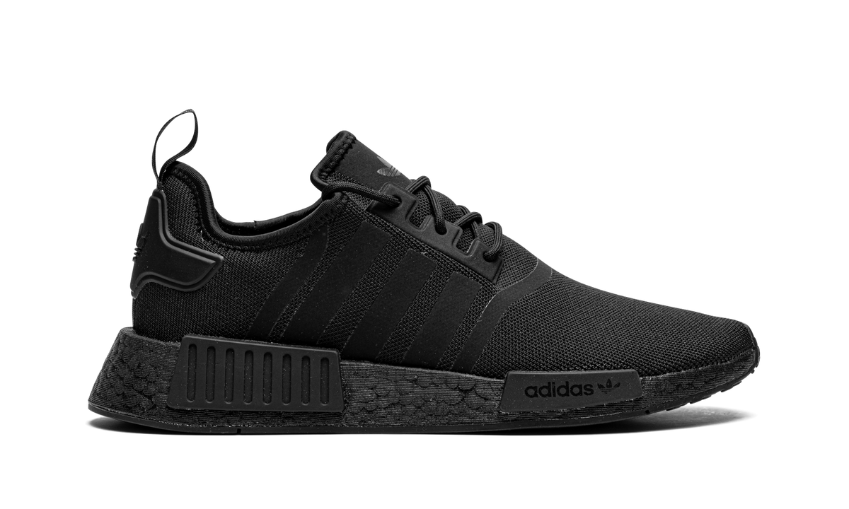 Overkicks - Adidas NMD R1 Primeblue Triple Black (GZ9256) - detalle talon