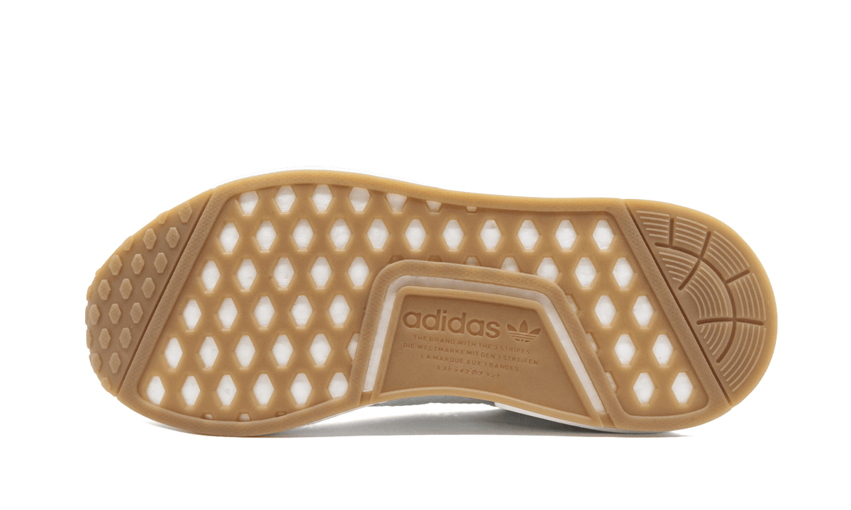 Overkicks - Adidas NMD R1 White Gum (D96635) - detalle suela