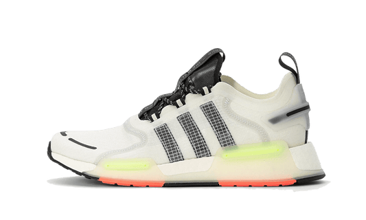 Overkicks - Adidas NMD V3 Crystal White Signal Green Solar Pink (GW3063) - vista lateral