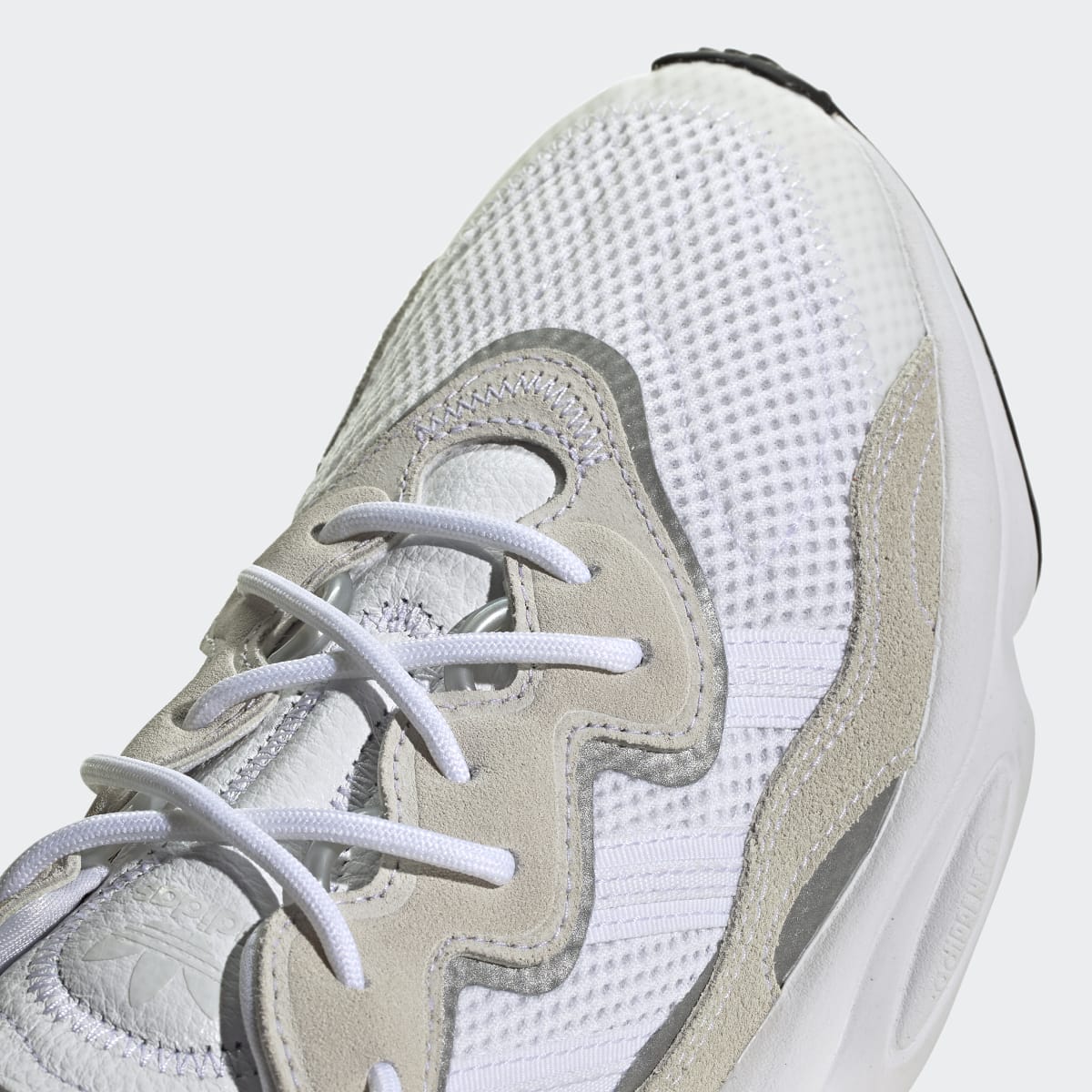 Overkicks - Adidas Ozweego Cloud White (EE6464) - detalle