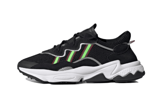 Overkicks - Adidas Ozweego Core Black Solar Green (EE7002) - vista lateral