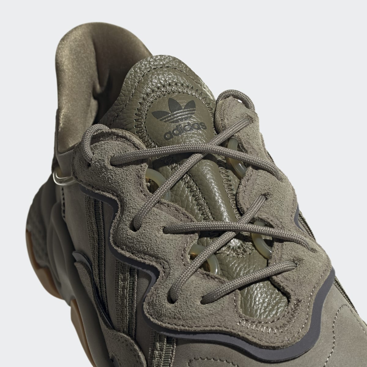 Overkicks - Adidas Ozweego Trace Cargo (EE6461) - detalle