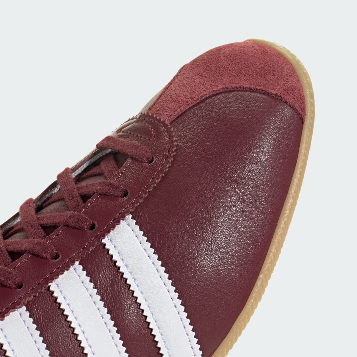 Overkicks - Adidas Paris Shadow Red White (KJ1009) - detalle
