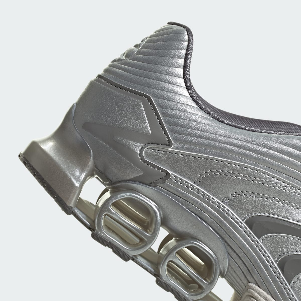 Overkicks - Adidas Predator Megaride Grey Silver Metallic (JS1555) - detalle