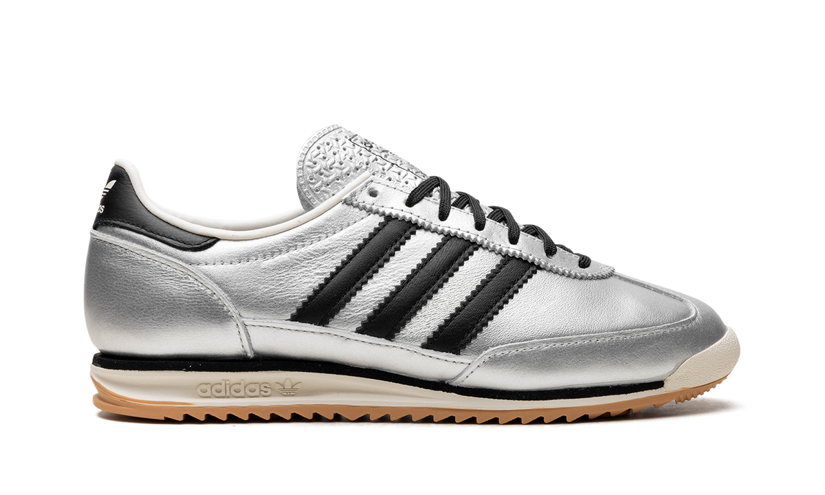 Overkicks - Adidas SL 72 OG Silver Metallic Black Gum (JH6363) - detalle talón