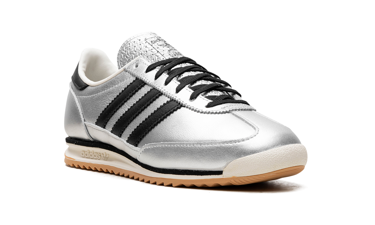 Overkicks - Adidas SL 72 OG Silver Metallic Black Gum (JH6363) - detalle lateral interior