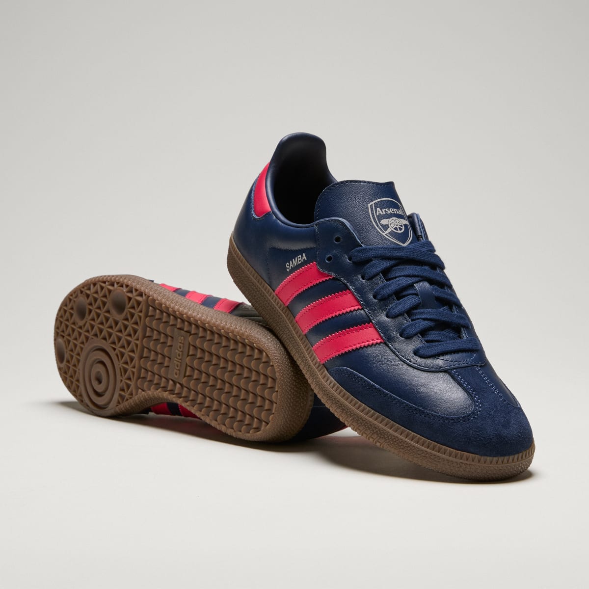 Overkicks - Adidas Samba Arsenal (JQ4037) - vista lateral