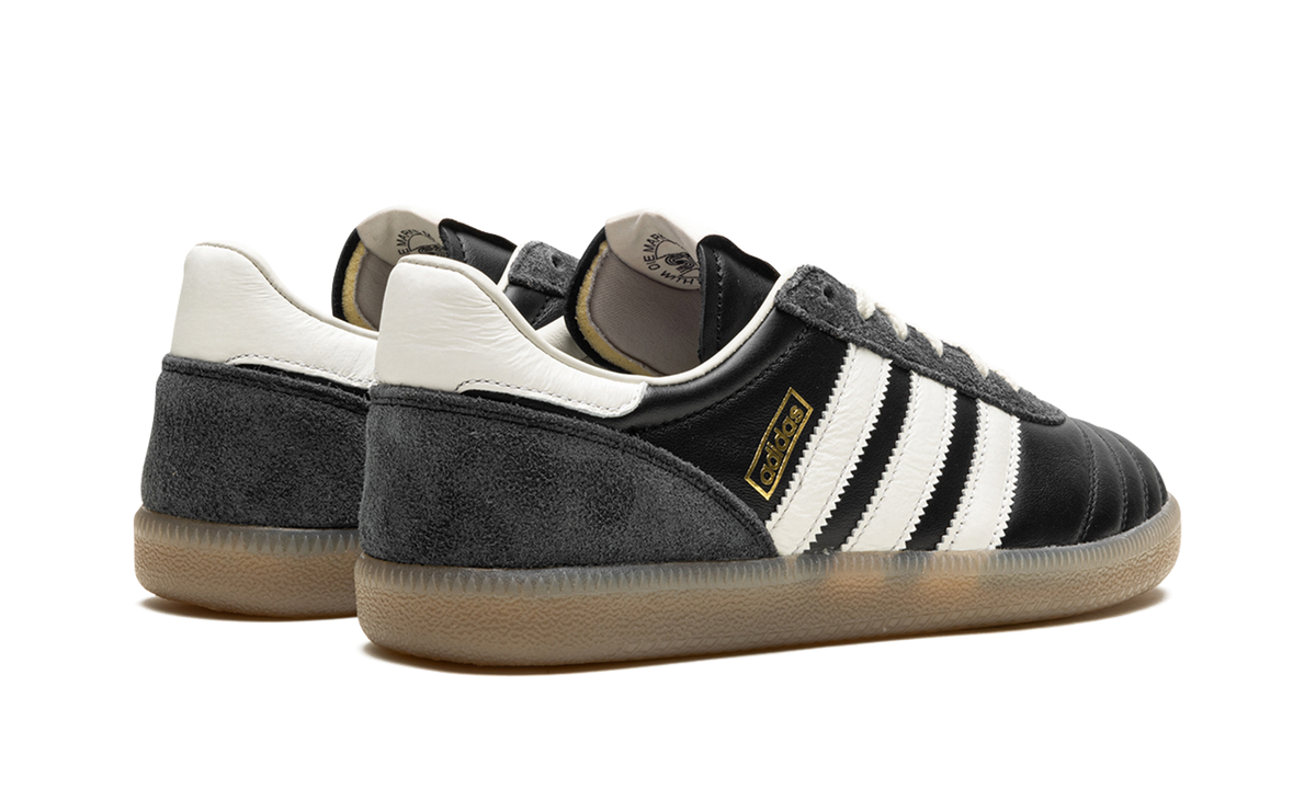 Overkicks - Adidas Samba JP Sneakersnstuff (IE6242) - par completo