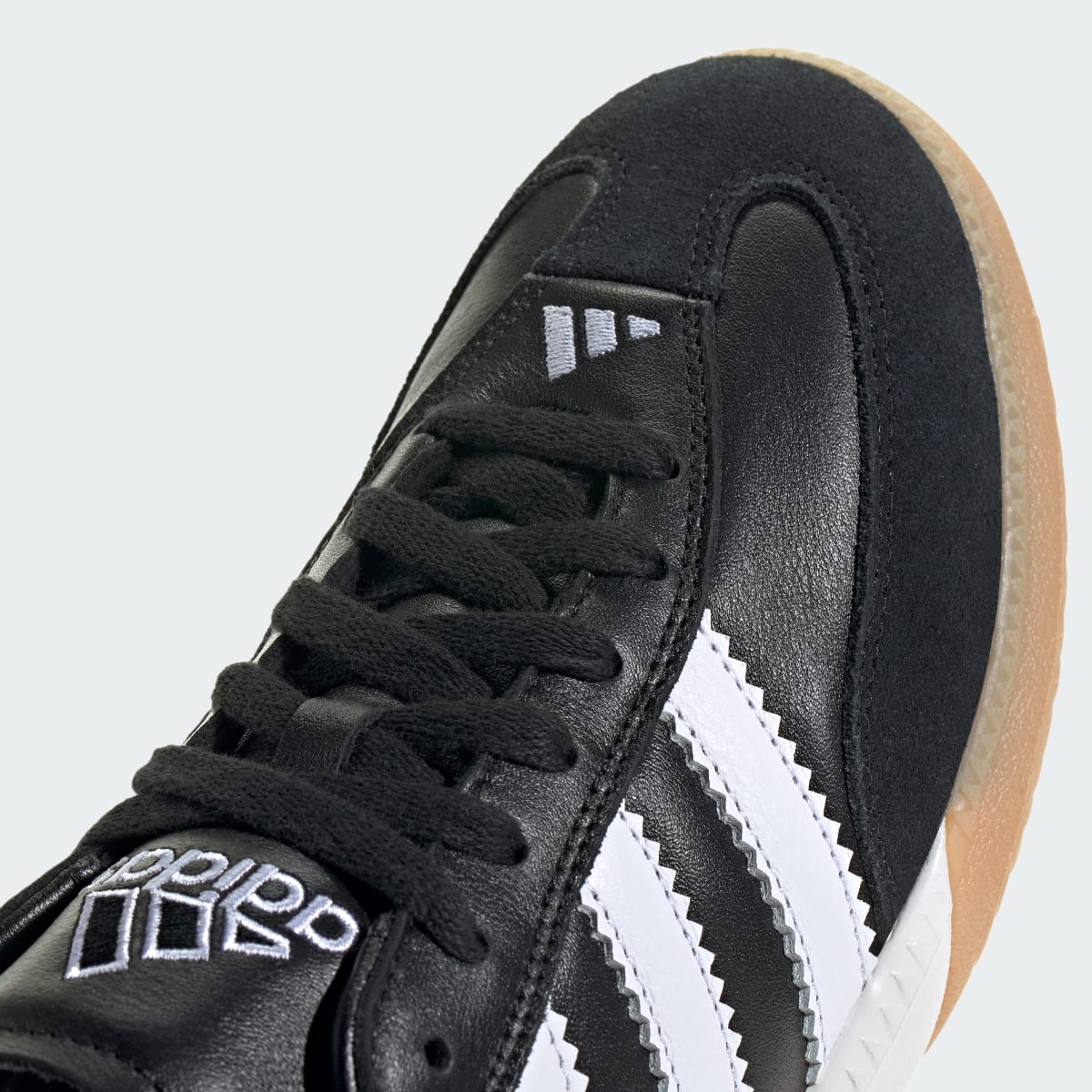 Overkicks - Adidas Samba Millennium Black White Gum (IF1952) - detalle